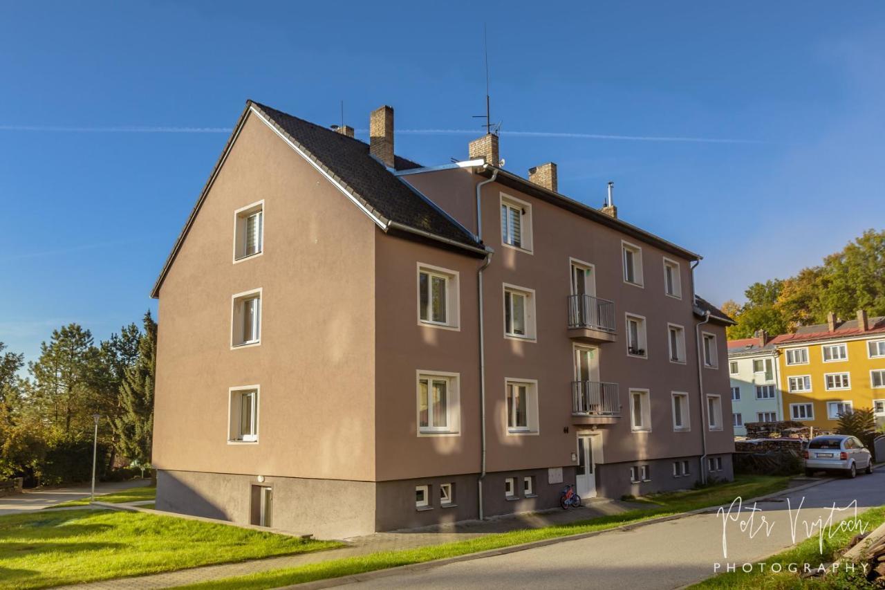 Apartman Na Lipne Frymburk Ngoại thất bức ảnh