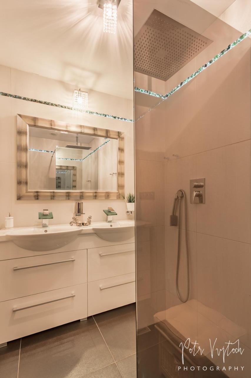 Apartman Na Lipne Frymburk Ngoại thất bức ảnh